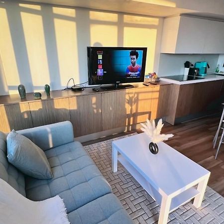 Cozy Condo In Downtown Toronto + Free Parking מראה חיצוני תמונה