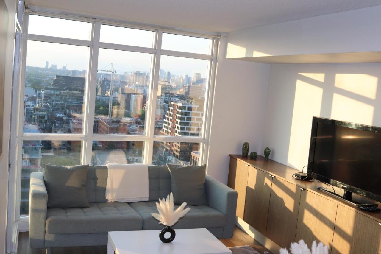Cozy Condo In Downtown Toronto + Free Parking מראה חיצוני תמונה