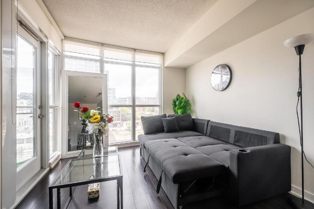 Cozy Condo In Downtown Toronto + Free Parking מראה חיצוני תמונה
