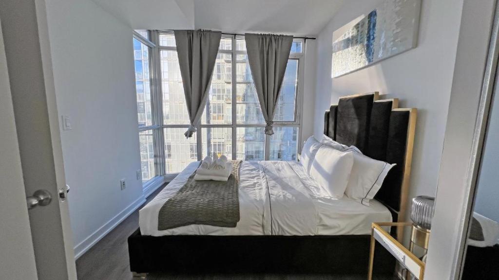 Cozy Condo In Downtown Toronto + Free Parking מראה חיצוני תמונה