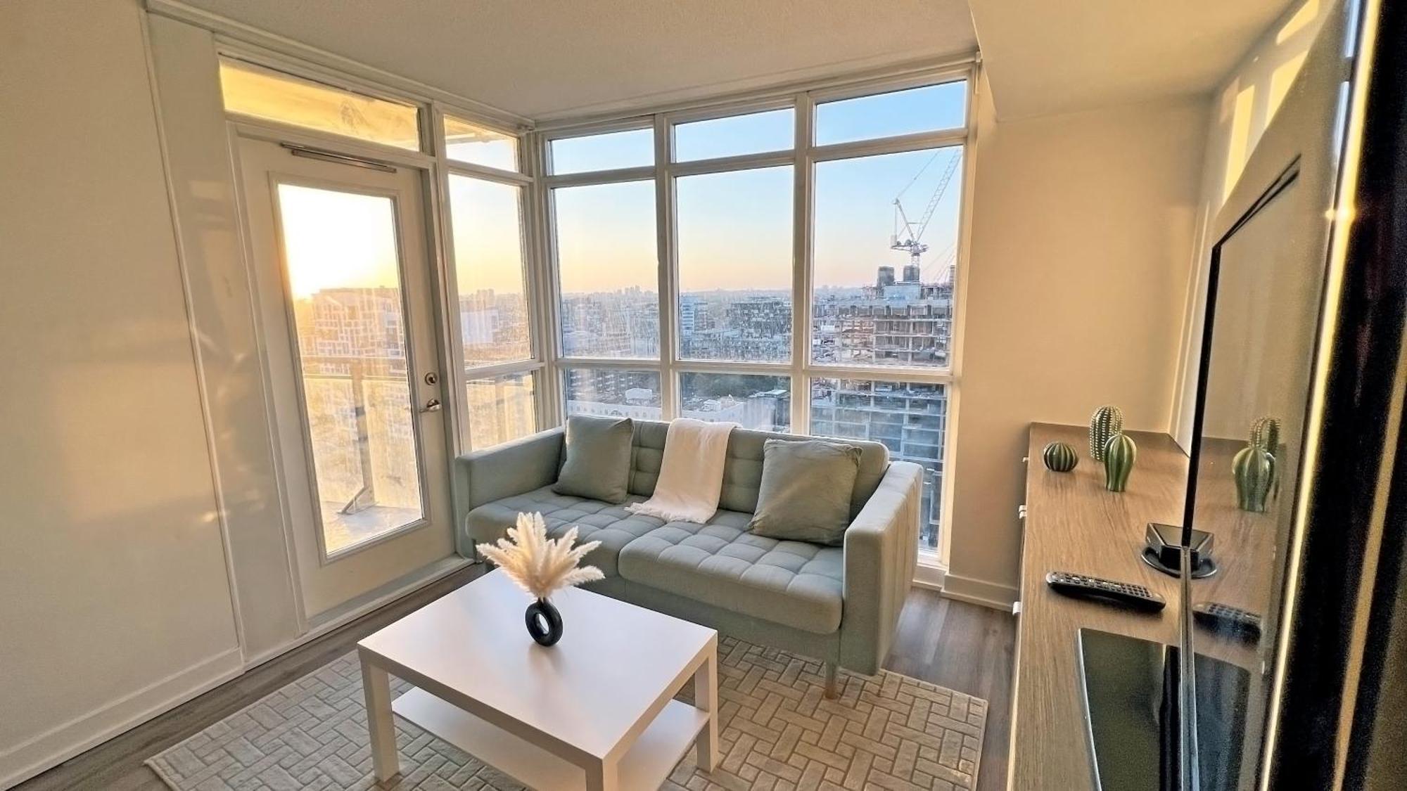 Cozy Condo In Downtown Toronto + Free Parking מראה חיצוני תמונה