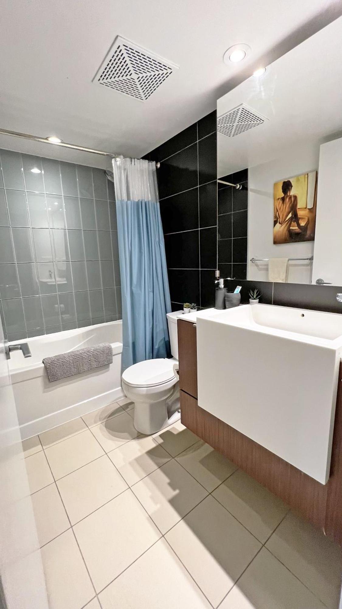 Cozy Condo In Downtown Toronto + Free Parking מראה חיצוני תמונה